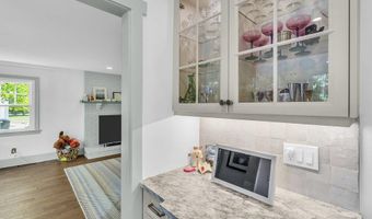 2 Cedar Dr, Bay Head, NJ 08742