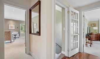 181 Meetinghouse Rd, Bedford, NH 03110