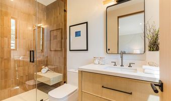 16711 Moorpark St, Encino, CA 91436