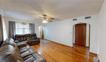 813 Pillsbury Ave, Albert Lea, MN 56007