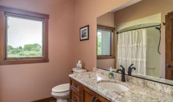 1101 W STARVIEW Ct, Appleton, WI 54913