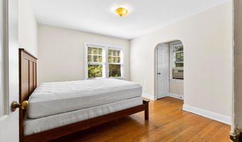 73 Oakwood St, Albany, NY 12208