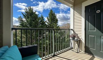 4870 EISENHOWER Ave 407, Alexandria, VA 22304