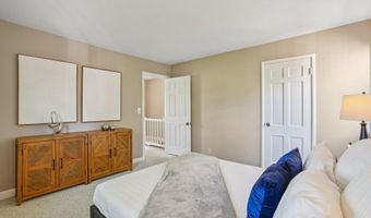 4819 28TH St S B, Arlington, VA 22206