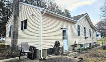 82 Wood St, Coventry, RI 02816