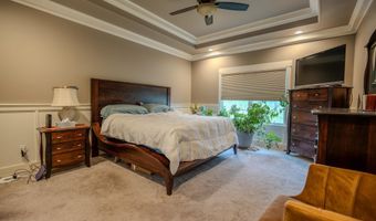 18860 Roselle Cv, Auburn, IN 46706