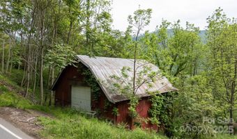1306 Fork Mountain Rd, Bakersville, NC 28705