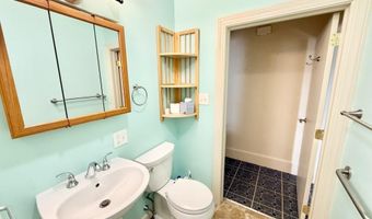 117 Wolcott Ave, Middletown, RI 02842