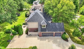 9015 Admirals Pointe Dr, Indianapolis, IN 46236