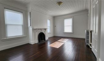 306 Broadway Ave 306-310, Newport, RI 02840
