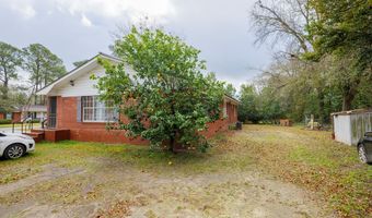 615 Holiday St, Adel, GA 31620