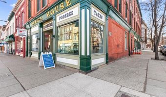 16 W Black Well St6s War, Andover, NJ 07801