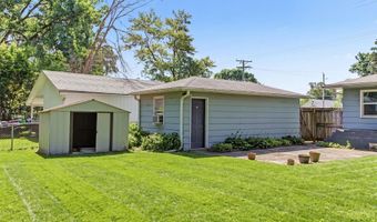 3905 Ontario St, Ames, IA 50014