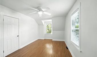 997 W SHORE Rd, Warwick, RI 02889