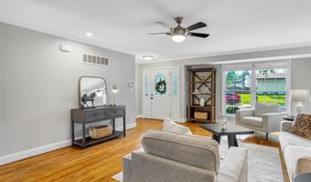 673 Lemonwood Dr, Ballwin, MO 63021