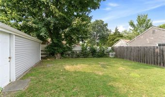 34 Platt St, Bristol, RI 02809