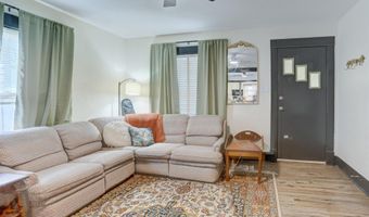 222 N 1st St, Arkansas City, KS 67005