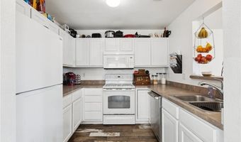 121 Silver Leaf Ln, Baldwin City, KS 66006