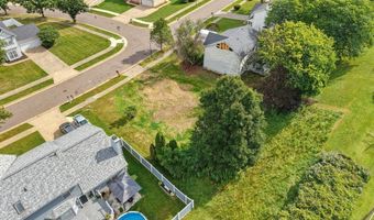 2238 Canterbury Cir, Akron, OH 44319