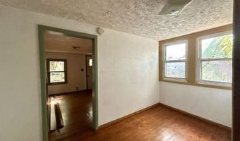 31 First St, Athens, OH 45701