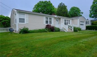 44 Dudley Ave, Newport, RI 02840