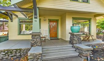 94 N 3rd St, Ashland, OR 97520