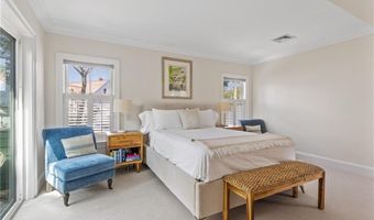 12 Bliss Rd, Newport, RI 02840