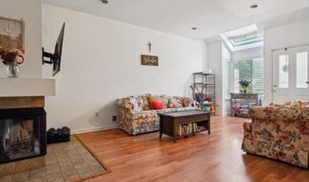 13 Birchwood Rd, Bedminster, NJ 07921