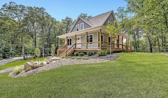 305 Mountainside Dr, Alloway, NJ 07422