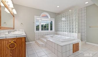 3057 Hwy 71, Cambridge, ID 83610