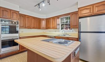 1515 KIRKWOOD Rd, Arlington, VA 22201