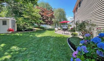 162 Ivy Hill Dr, Aberdeen, NJ 07747
