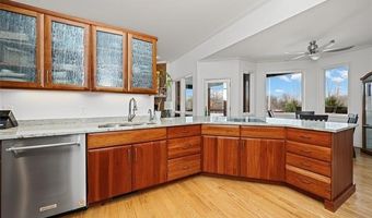 3520 Blue Heron Ct, Ann Arbor, MI 48198