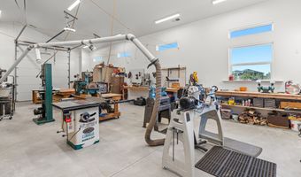 1295 E Cedar Dr, Apple Valley, UT 84737