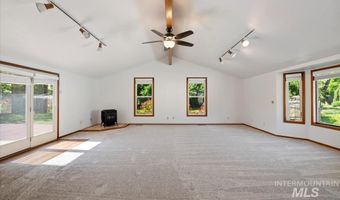 14961 Eagle Dr, Caldwell, ID 83607