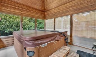 7480 Majestic Woods Dr, Argentine, MI 48451