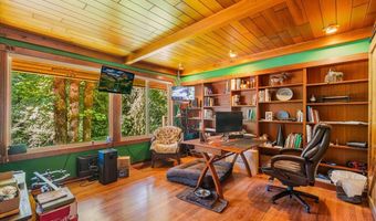 20525 E MOUNTAIN COUNTRY Ln, Brightwood, OR 97011