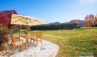 207 Farm Creek Dr E, Asheville, NC 28806