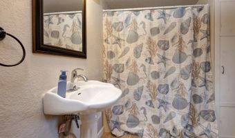 21207 Lawrence 1230, Aurora, MO 65605