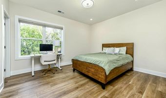 25004 FALLING BROOK Cir, Aldie, VA 20105
