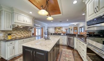 1666 ROBIN HOOD Ln, Clearwater, FL 33764