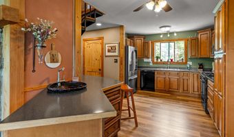 33893 Redgate Dr, Bigfork, MT 59911