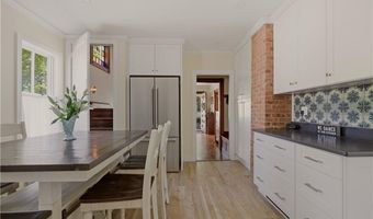 24 Thurston Ave, Newport, RI 02840