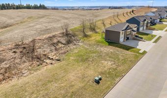 2135 Jo Ann Dr, Asbury, IA 52002