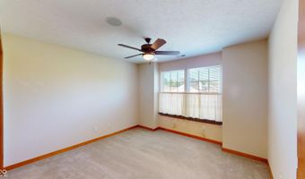 7427 Oak Knoll Dr, Indianapolis, IN 46217