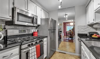 95 Greenwich Dr 2, Amherst, NY 14228
