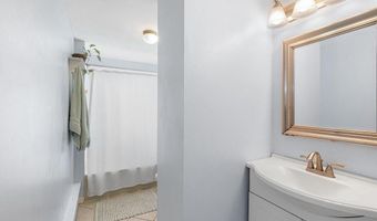 206 CHESTNUT St, Audubon, NJ 08106