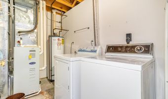 76 Main St, Addyston, OH 45001