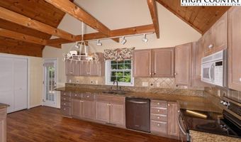 129 Keeth Dr, Banner Elk, NC 28604