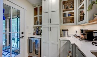 619 Grandview Rd, Conway, NH 03860
